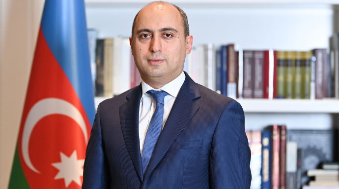 Emin Əmrullayevdən müəllimlərə ŞAD XƏBƏR