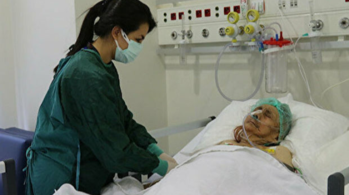 116 yaşlı qadın koronavirusdan sağaldı - FOTO 