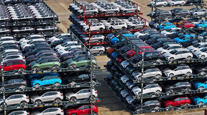 Azərbaycan 1,3 milyard dollarlıq avtomobil idxal etdi 