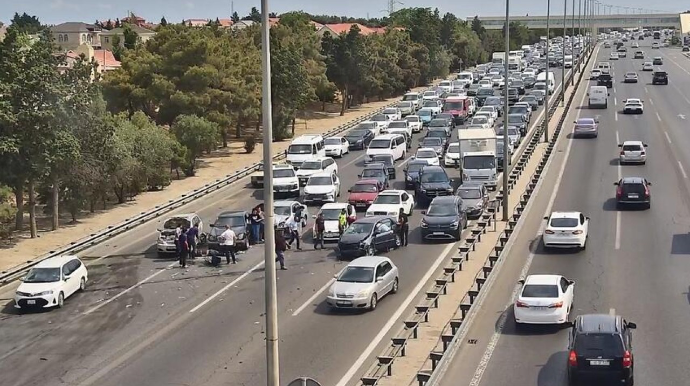 Sabunçuda ağır yol qəzası: 1 nəfər öldü, 2 nəfər xəsarət aldı 