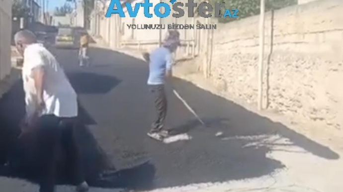 Ölən arvadı üçün yas vermək əvəzinə kəndin yollarına asfalt çəkdirdi - VİDEO 