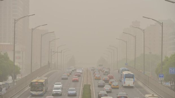 Dumanlı hava şəraitində piyada və sürücülər hansı qaydalara əməl etməlidir? – EKSPERT AÇIQLADI 