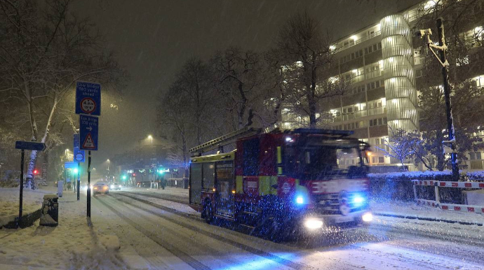 Londonda onlarla reys ləğv edilib 