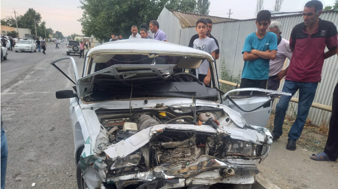 Bərdədə 2 avtomobil toqquşub, ölən və xəsarət alanlar var - FOTO