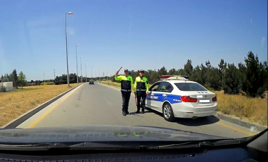 Bu halda yol polisinə tabe olmuş sayılırsınız:  Bilmədiyiniz məqamların açıqlaması - VİDEO 