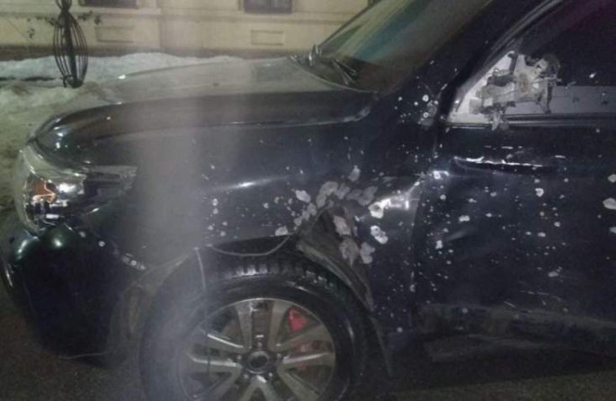 "Toyota Land Cruiser"-i tank əleyhinə qumbara atanla vurdular - FOTO