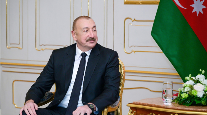 Bağlantılar və nəqliyyat sahəsinə əlavə vəsait qoyaraq imkanlarımızı genişləndirəcəyik - İlham Əliyev 