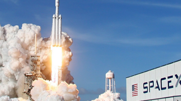 SpaceX  запустила ракету с четырьмя космическими туристами  - ВИДЕО