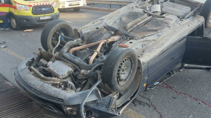 Qazaxıstanda iki avtomobil toqquşub, ölənlər və yaralananlar var 