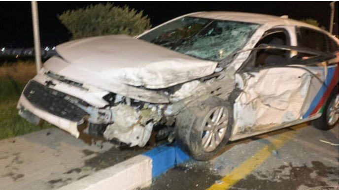 “Chevrolet” yol kənarında duran iki piyadanı vurdu - Hər ikisi öldü 