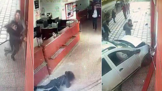 Avtomobil təhsil müəssisəsinin qapısından içəri girdi: Ölən var  - VİDEO