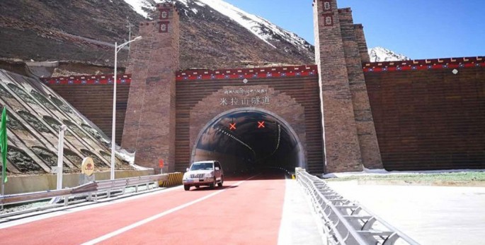 Dünyanın ən hündür dağ ərazisində yerləşən avtomobil tuneli