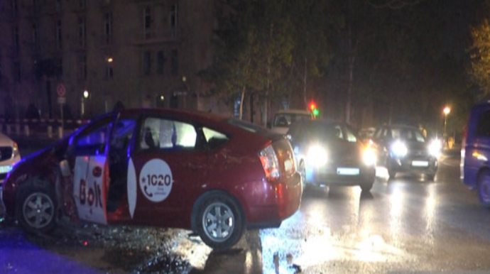 Yasamalda "Prius"lar toqquşdu - FOTO 