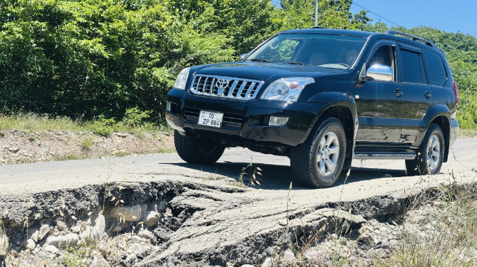 Dörd kəndi birləşdirən əsas yollarda ciddi deformasiyalar yaranıb - FOTO