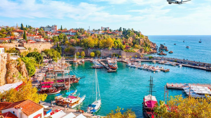 “AZAL” Bakıdan Antalya şəhərinə uçuşların sayını artıracaq 