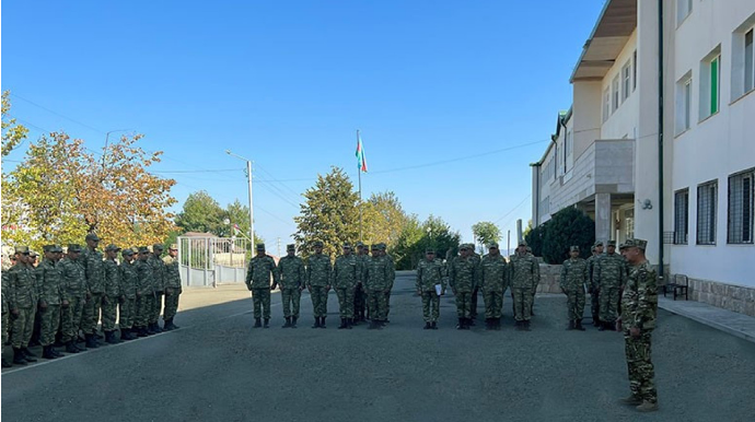 Hərbi hissələrdə psixoloji işə dəstək tədbirləri davam edir  - FOTO