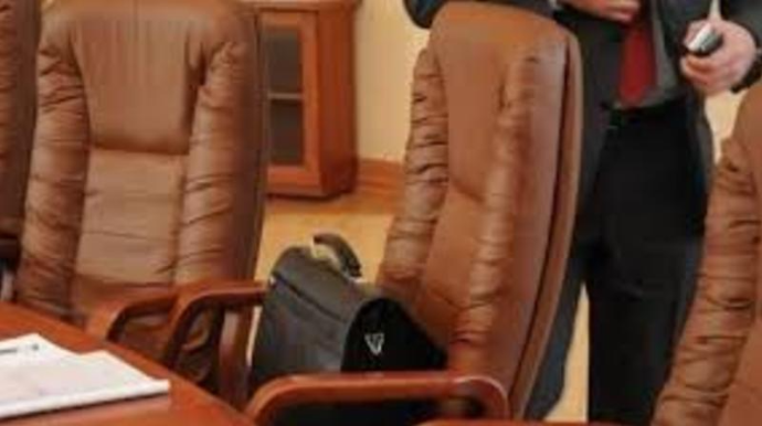 Azərbaycanda direktor işdən çıxarıldı - FOTO 