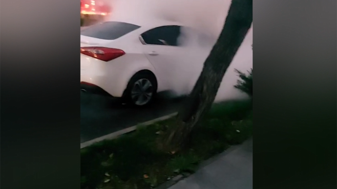 Bakıda "KİA" yanıb - VİDEO 