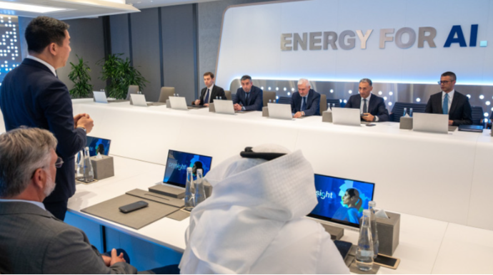 Rəşad Nəbiyev Əbu-Dabidə süni intellektlə bağlı dəyirmi masa müzakirəsində çıxış etdi