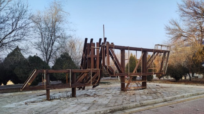 Naxçıvanda kommunistlər üçün inşa edilən abidə sökülüdü  - FOTO