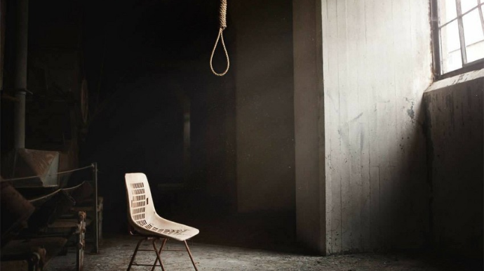 Elçisinə “yox” deyilən 16 yaşlı qız özünü asdı - Lənkəranda 