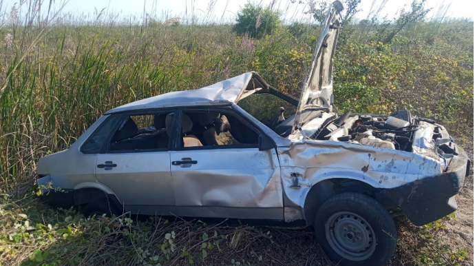 Lənkəranda avtomobil aşıb, ölən və yaralanan var - FOTO