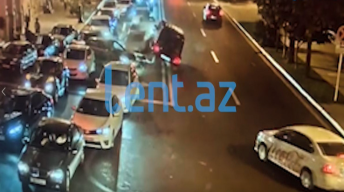 Bakıda "Gelandewagen" 3 maşını əzib aşdı - ANBAAN VİDEO 