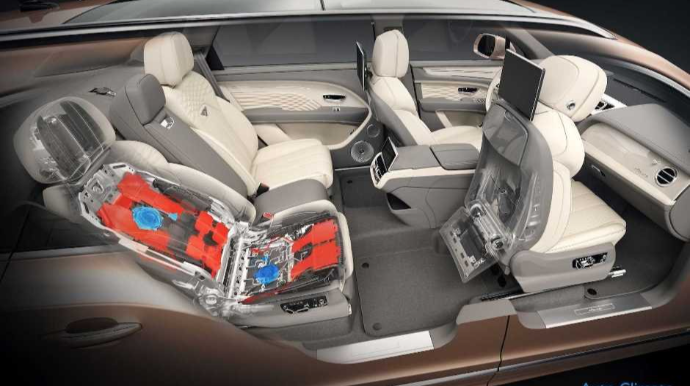 "Bentley Bentayga EWB" modelinin Airline Seat oturacaqları barədə danışıb   - FOTO