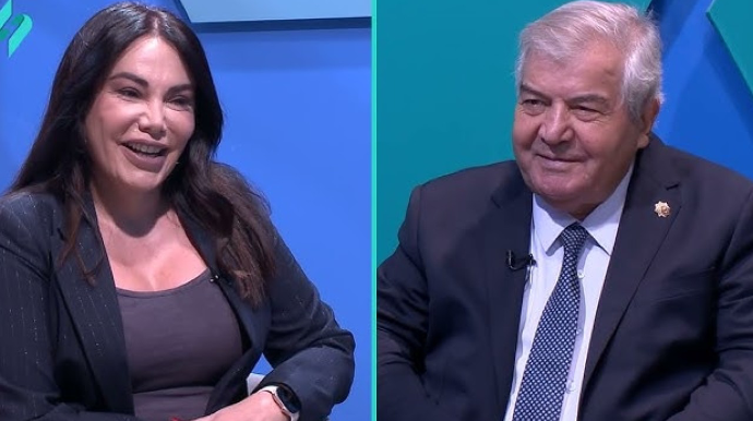 "Bəziləri elə bilir, Tənzilə ailəmi dağıtdı" - Sabir Rüstəmxanlı - VİDEO