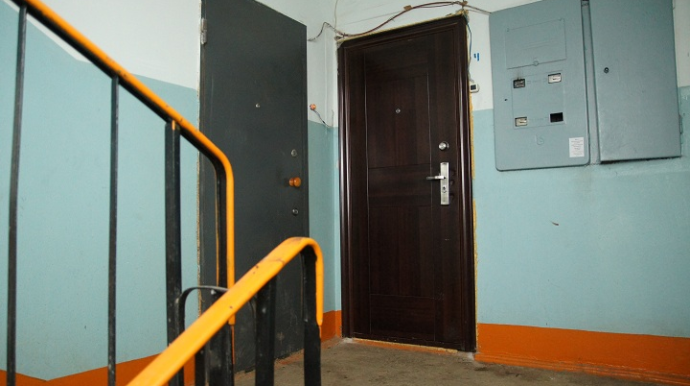 Bakıda evdən qadın meyiti tapılıb