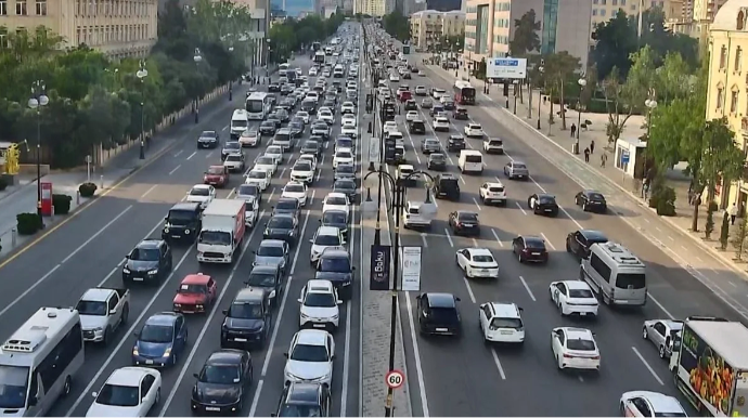 Paytaxtın bu küçələrində sıxlıq var - SİYAHI 