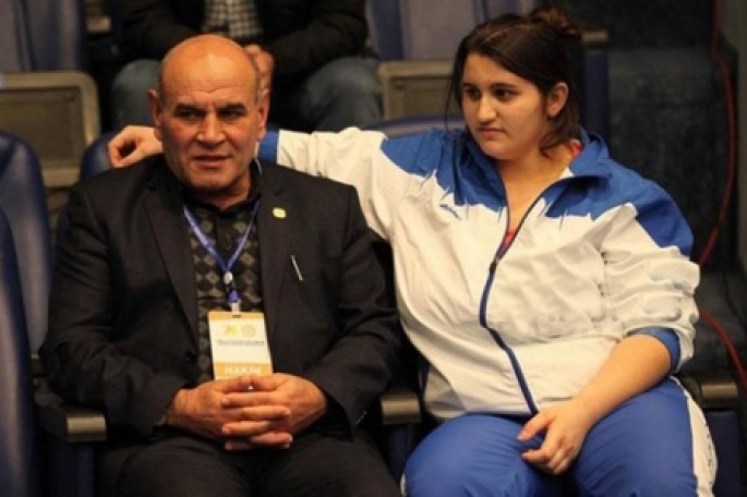 İslamiadaya qatılan idmançımız məşqçisindən hamilədir