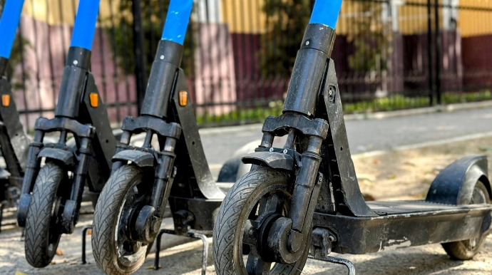 Skuterlər üçün sürücülük vəsiqəsinin ÖZBƏKİSTAN MODELİ 