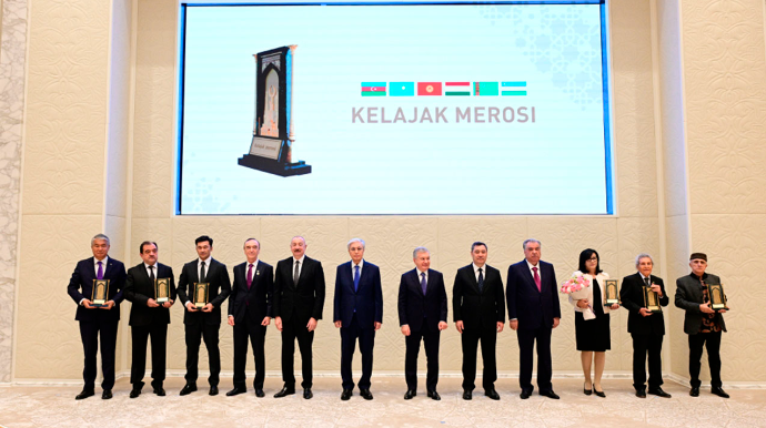 İlham Əliyev “Gələcəyin İrsi” Beynəlxalq Mükafatının təqdimat mərasimində - FOTOLAR 