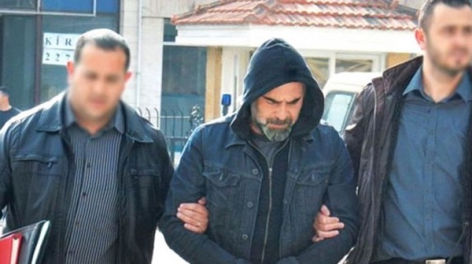 Tanınmış aktyor narkotiklə hava limanında saxlanıldı - FOTO