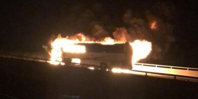Zəvvarların olduğu avtobus buldozerlə toqquşub yandı: 36 ölü, 3 yaralı - FOTO + VİDEO