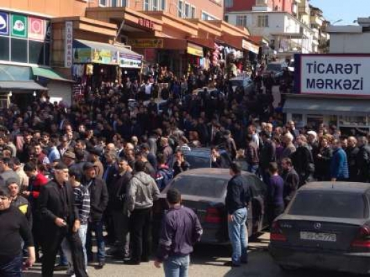 Bakıda qəza törədən avtobus sürücüsü hadisə yerindən qaçıb