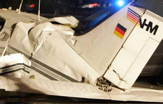 Fransada təyyarə eniş edərkən qəzaya uğrayıb