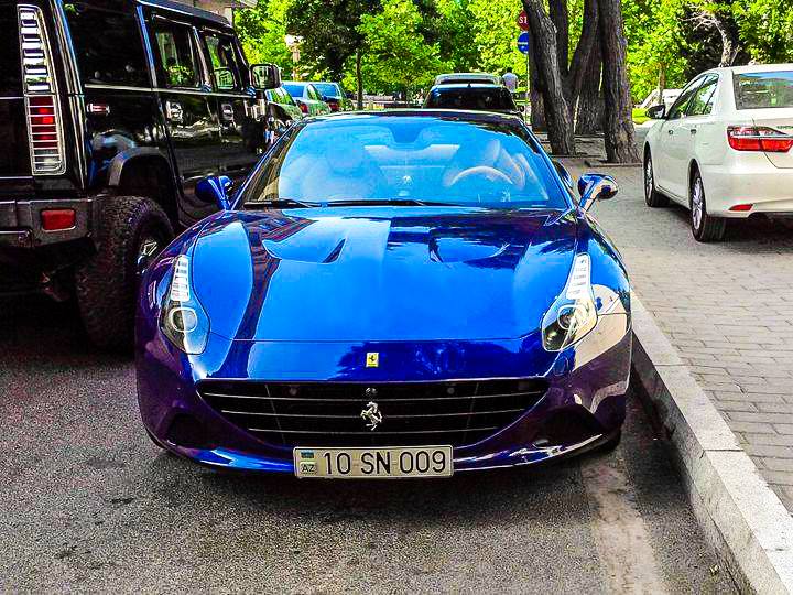 Bakıda «Ferrari» sürən tək xanım odur – FOTOLAR