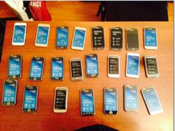 Nəqliyyat vasitəsi ilə 23 ədəd mobil telefonun qanunsuz gətirilməsinin qarşısı alınıb