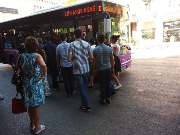 “Xaliq Faiqoğlu”nun avtobusları gecəyədək pulsuz işləyəcək - FOTO