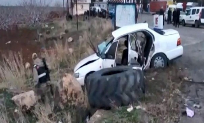 Mikroavtobus minik maşını ilə toqquşdu: 2 ölü, 12 yaralı - FOTO