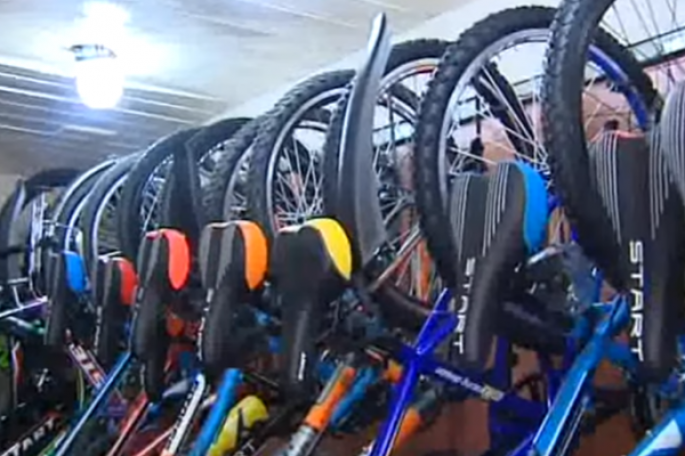 Bakıda 6 min manata velosiped satılır - VİDEO