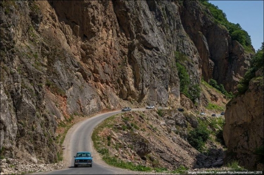Dağlıq və dağətəyi rayonlara yağan qar hərəkətə ciddi təsir etməyib