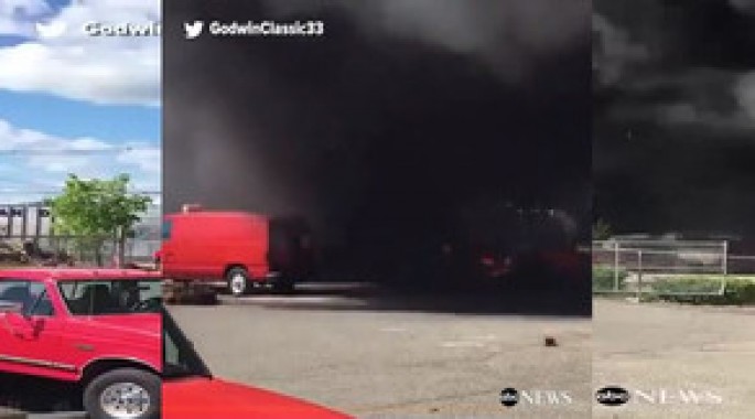 Biznes-klass sinfli təyyarə yaşayış evlərinin üzərinə düşüb - VİDEO