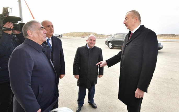 Prezident yollardakı təhlükədən danışdı, iradlarını bildirdi - FOTO