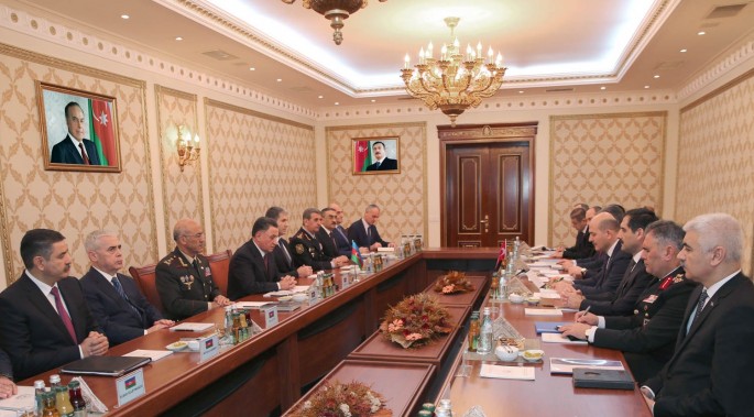 Ramil Usubov türkiyəli həmkarı ilə görüşüb