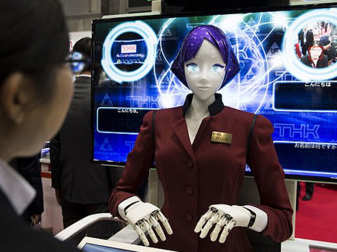 Tokio metrosunda robotlar yardım edəcək - FOTO
