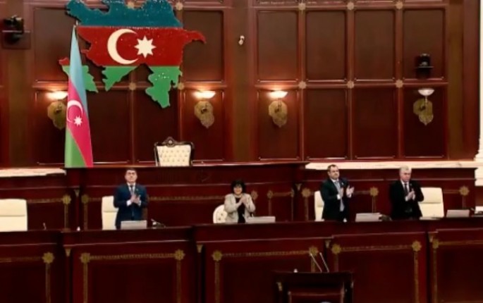 Milli Məclisdən koronavirusla mübarizədə ön cərgədə olanlara dəstək - VİDEO