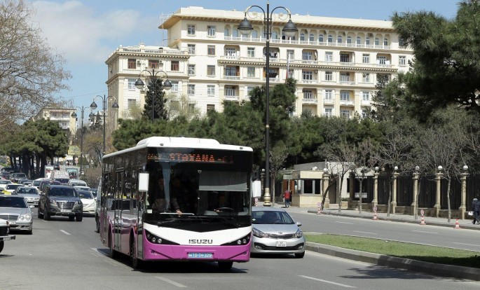 Bakının mərkəzində marşrut avtobusunda faciə